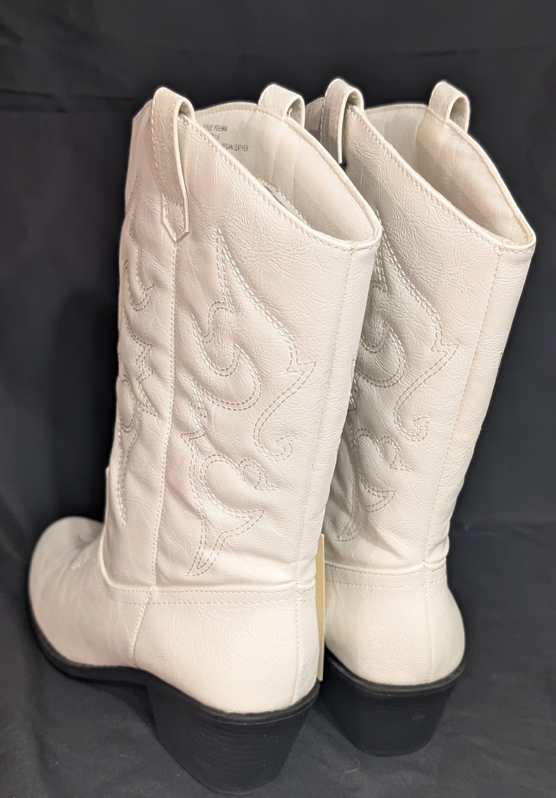 Charles Albert “Yeehaw” Boots Woman’s 8M Modern 100% Vegan Leather White Pull On