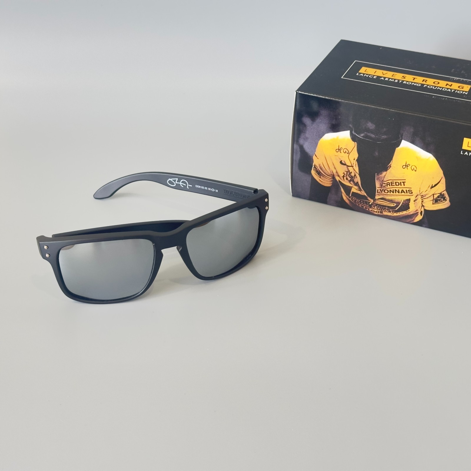 Oakley Holbrook OO9102 signature edition Sunglasses frosted black/silver lens