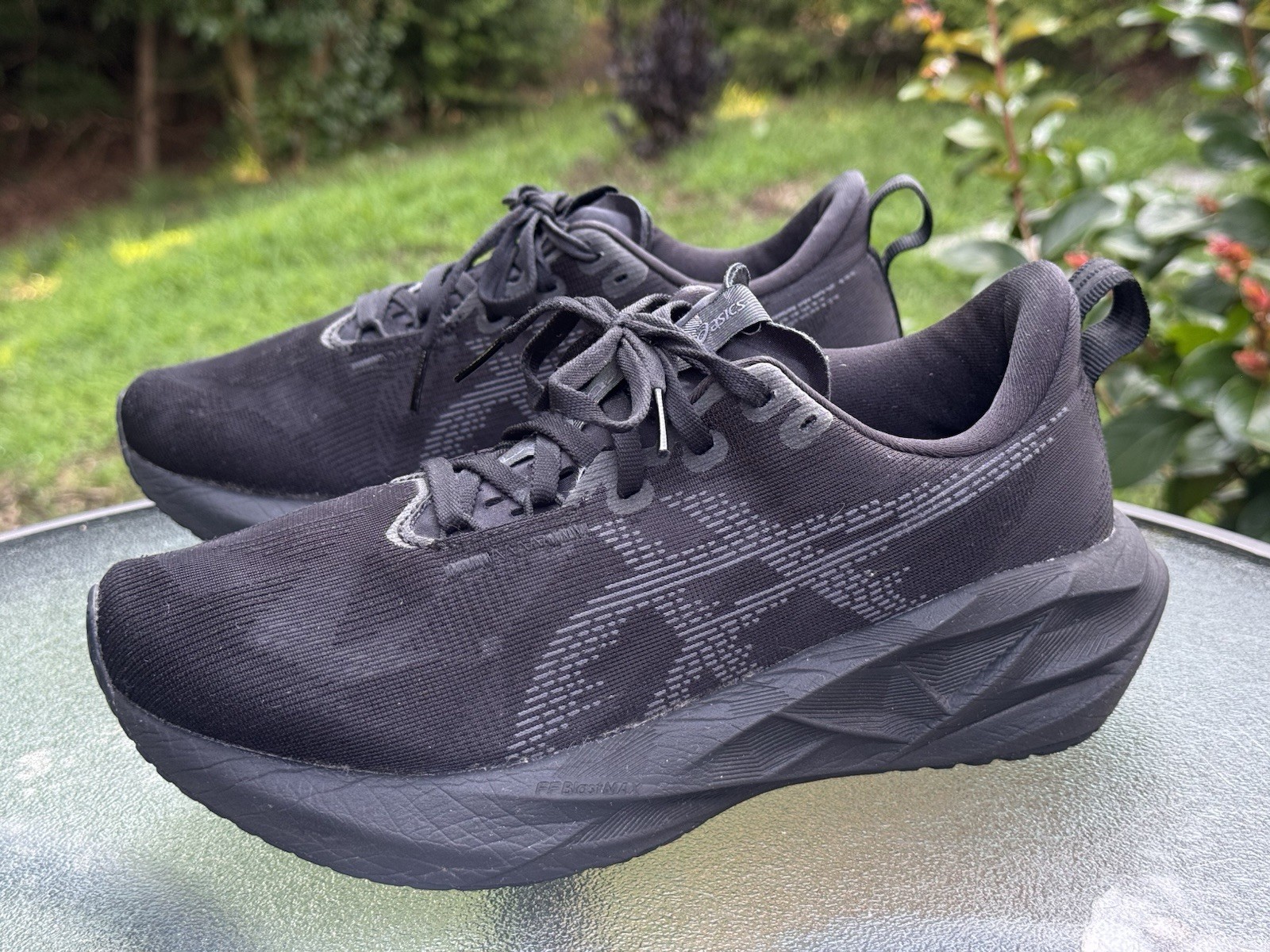 Asics Novablast 5 Women’s Size 8 Athletic Running Black Shoe