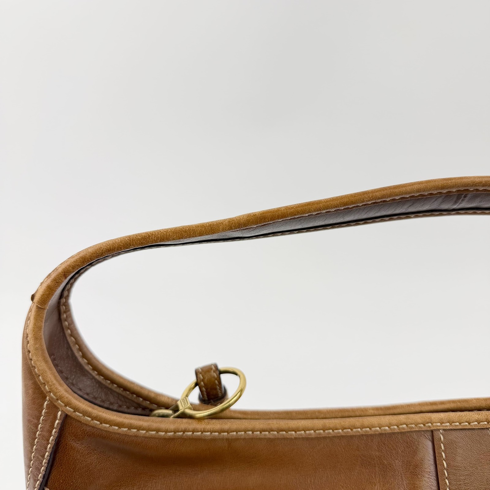 COACH Vintage Brown Leather Shoulder Bag Gold Hardware 11.4in HboC260603a04