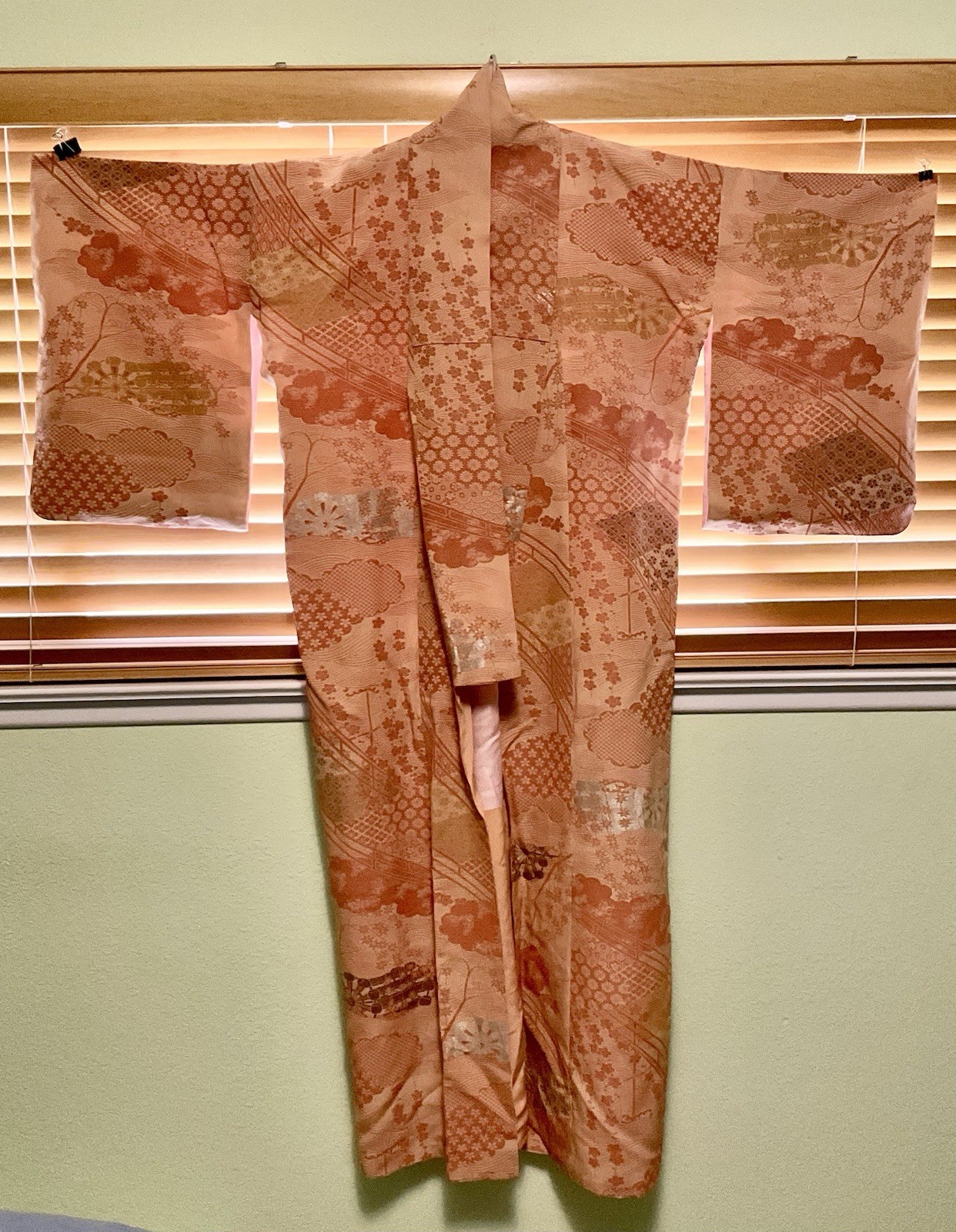 Kimono – Peach Fabric – Full Length – Lined – From Texuba Fabrics – Excel. Cond