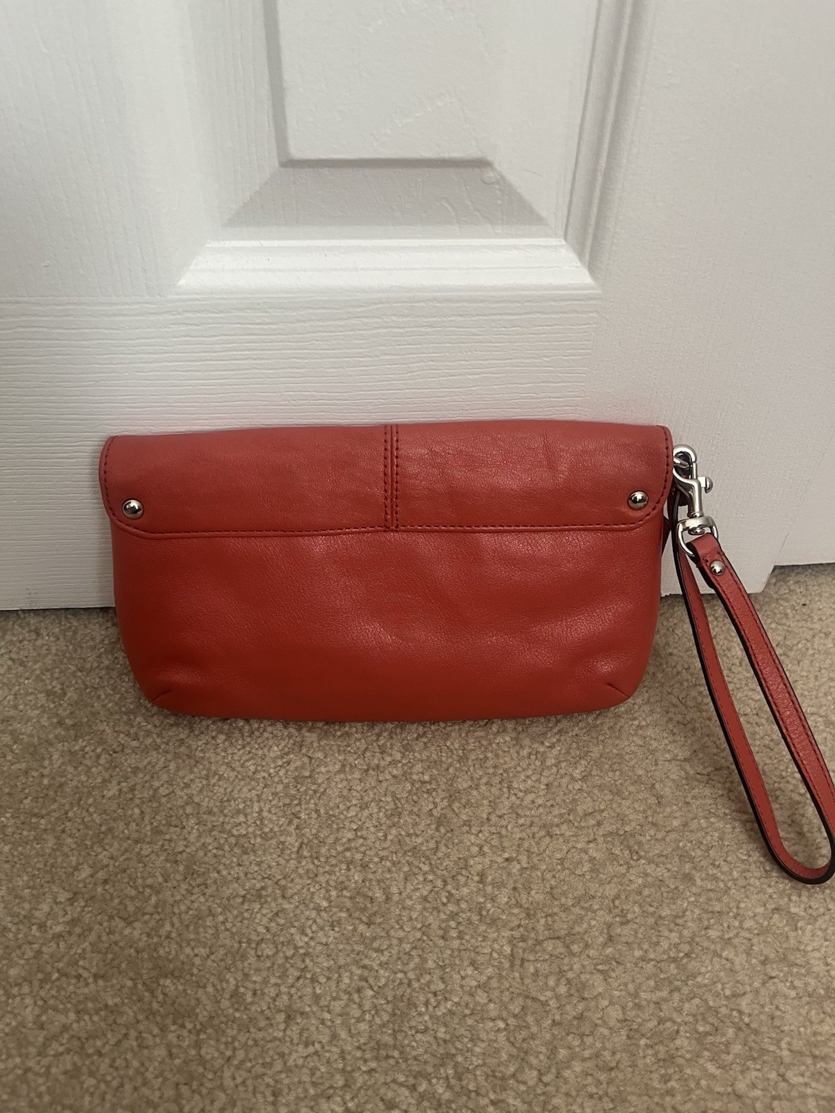 Coach coral Women’s Wristlet Wallet Clutch Logo Zipper Wrist Strap Card Slots