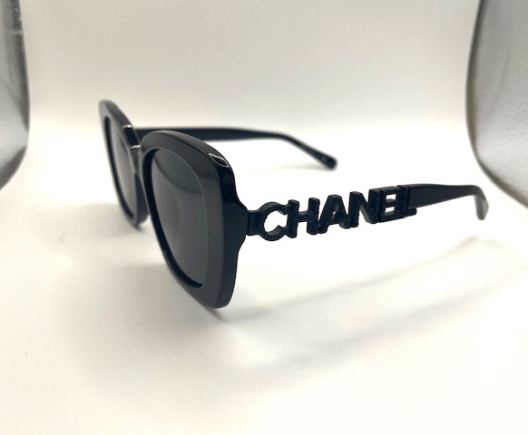 Authentic CHANEL 5422 Women Sunglasses Polarized-Black CC Logo New With Box