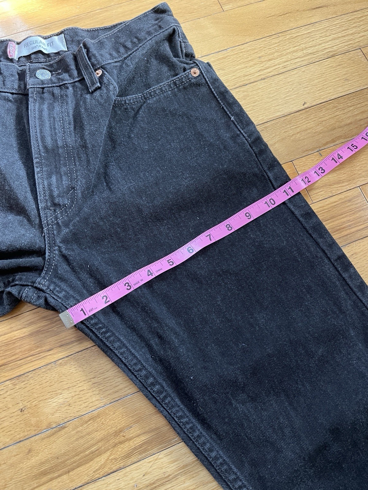 VTG Levis Jeans 505 Regular Fit Men’s 30×32 Black Denim Straight Leg Y2K 2003