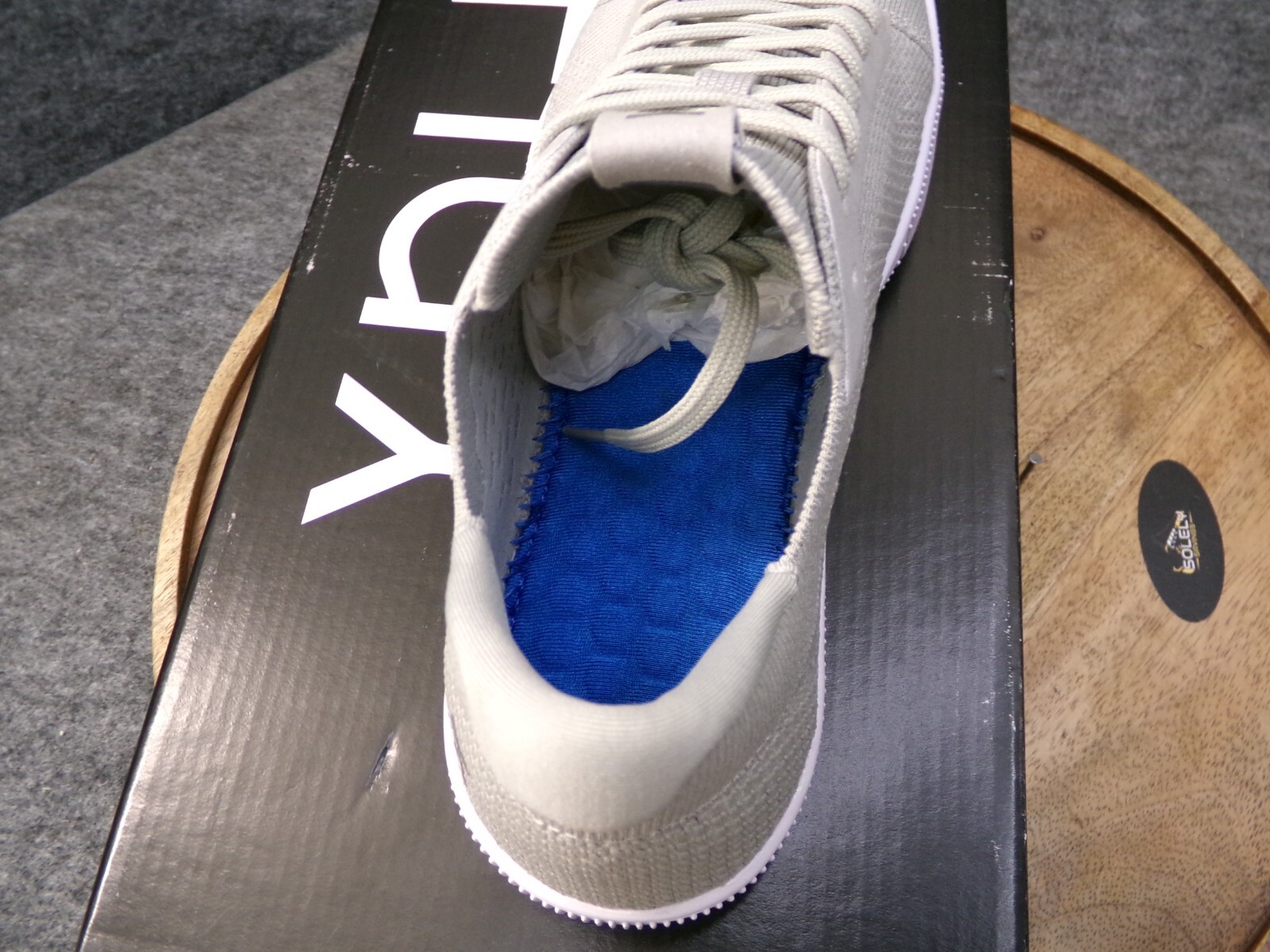 Flux Women Adapt Trainer Sand White Barefoot Athletic Knit Shoe Sneaker Size 6.5