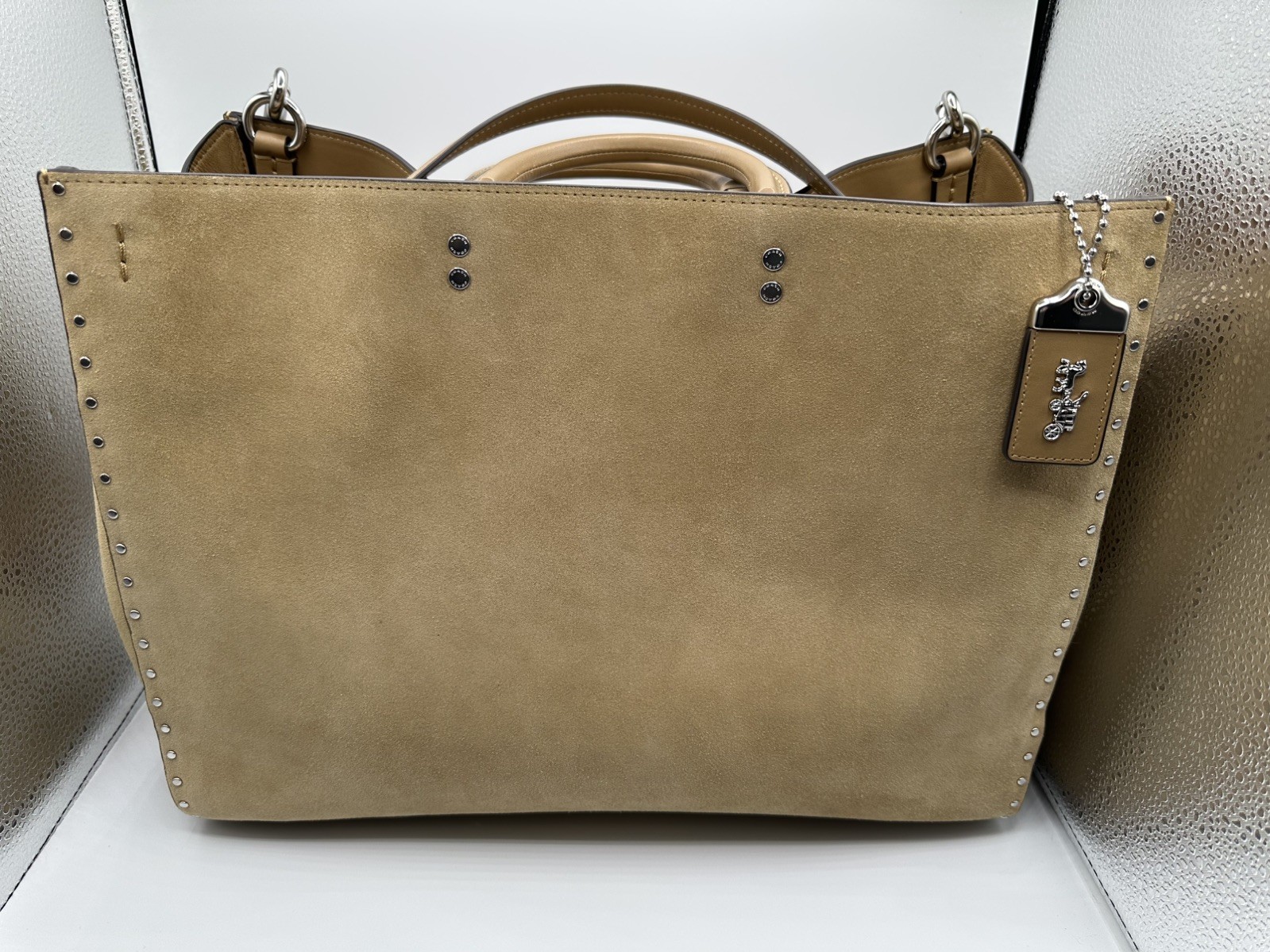 COACH Rogue 39 w/ Silver hardware & Peanut Suede CU750