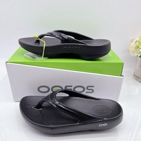 OOFOS OOlala Flip Flop Waterproof Thong Black Womens Size US 6/ EU 37