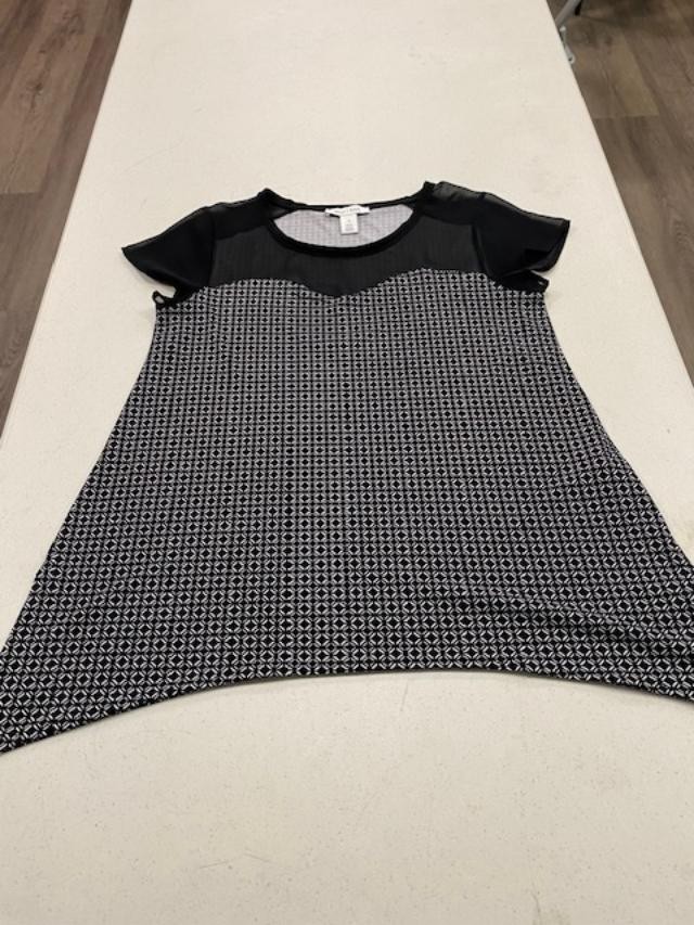 White House Black Market Womens Medium Top Lot 2 Black White Career Casual
