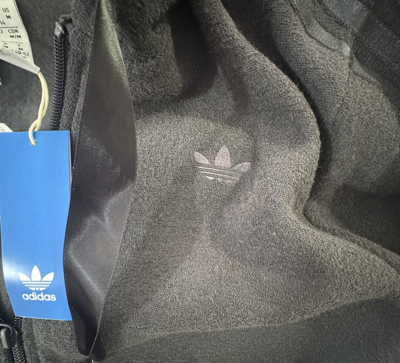 NWT adidas Women’s 2-Piece Grey Short Full-Zip Hoodie & Jogger Pants Set M
