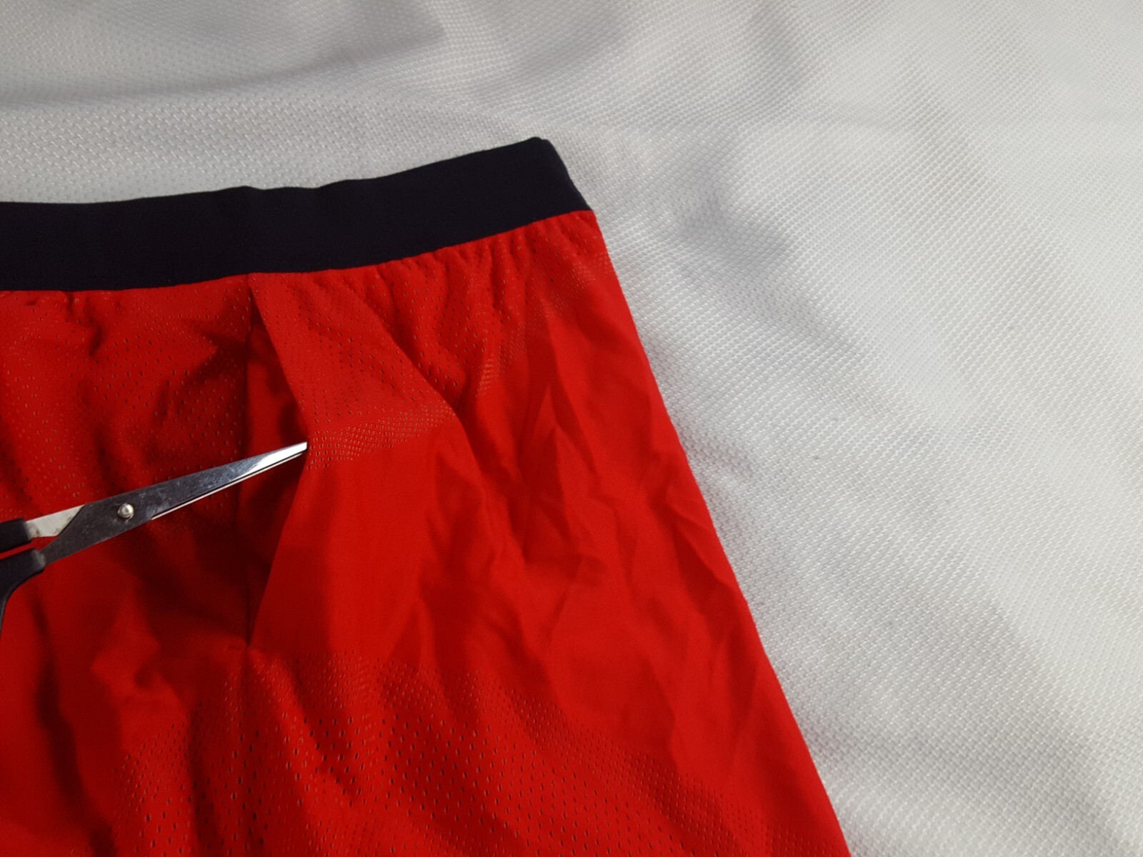 Nike Flyknit Athletic Football Basketball Shorts Men’s Red Large 815553-657 NEW