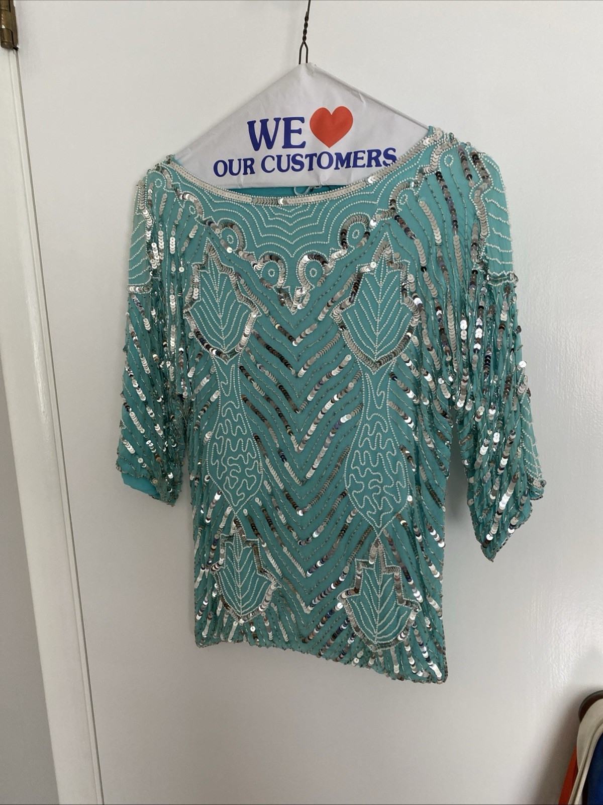 100 % Silk Sequin /Pearl Chains Top Size Medium. Perfect Shape