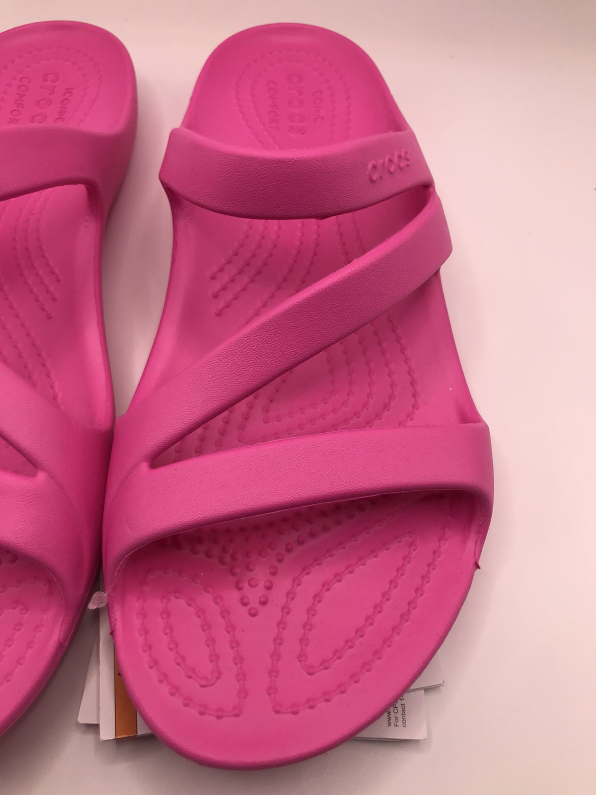 WOMEN’S ELECTRIC PINK CROCS Z-STRAP KADEE II FLIP FLOP BEACH SANDAL SIZE 9 NWT