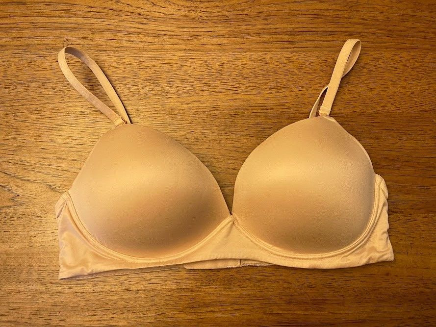 Victoria’s Secret Marzipan 36D Body By Victoria Lace Wireless Nursing Bra
