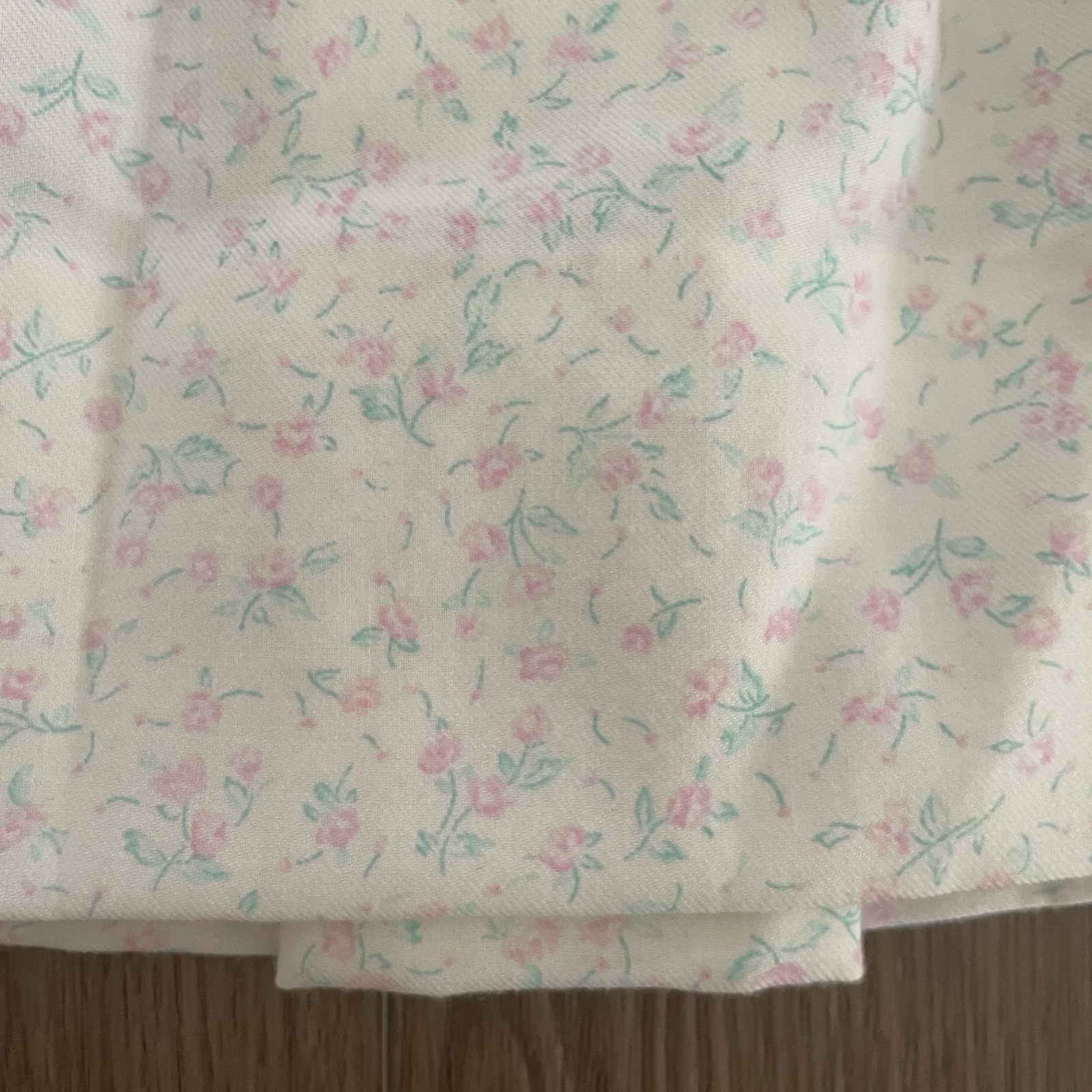 VTG)Petit Ami White Floral Pink Smocking Dress Baby Girl’s Size 18M