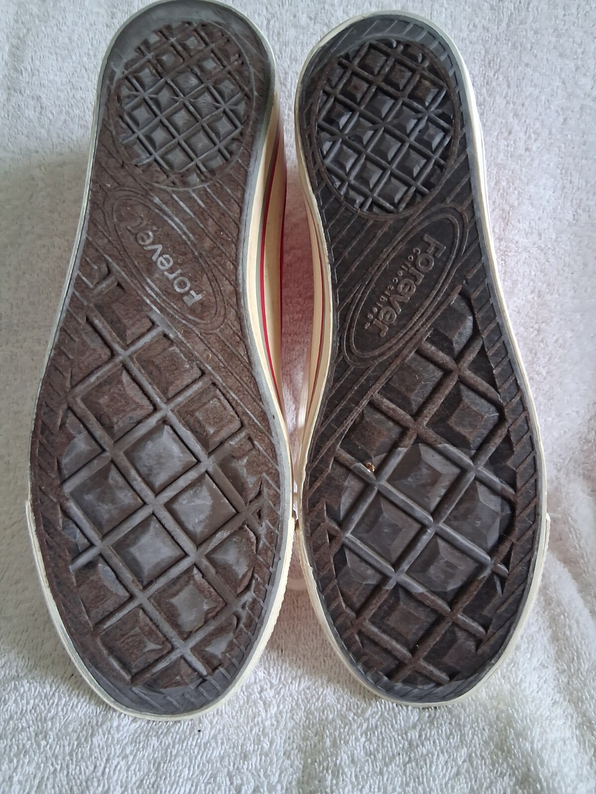 OHIO STATE High-Tops *One shoe is bigger than the other* *see item description*