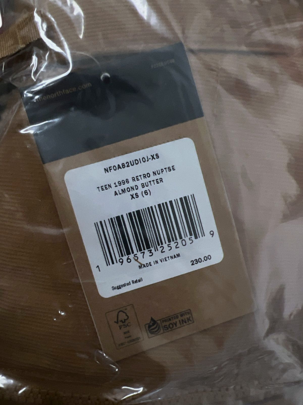 The North Face Boys Brown 1996 Retro Nuptse Corduroy Jacket – Big Kids XS (6)
