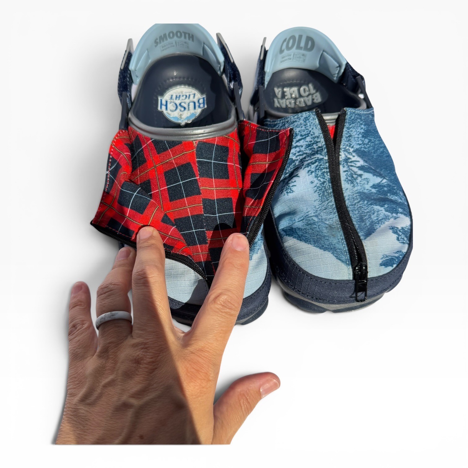 Crocs x Busch Light All Terrain Clogs Kids M4 W6 Insulated Blue Mountain Zip