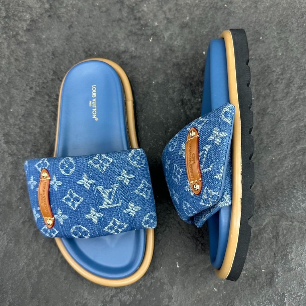 New Louis Vuitton POOL PILLOW COMFORT men’s flat sandals with box included