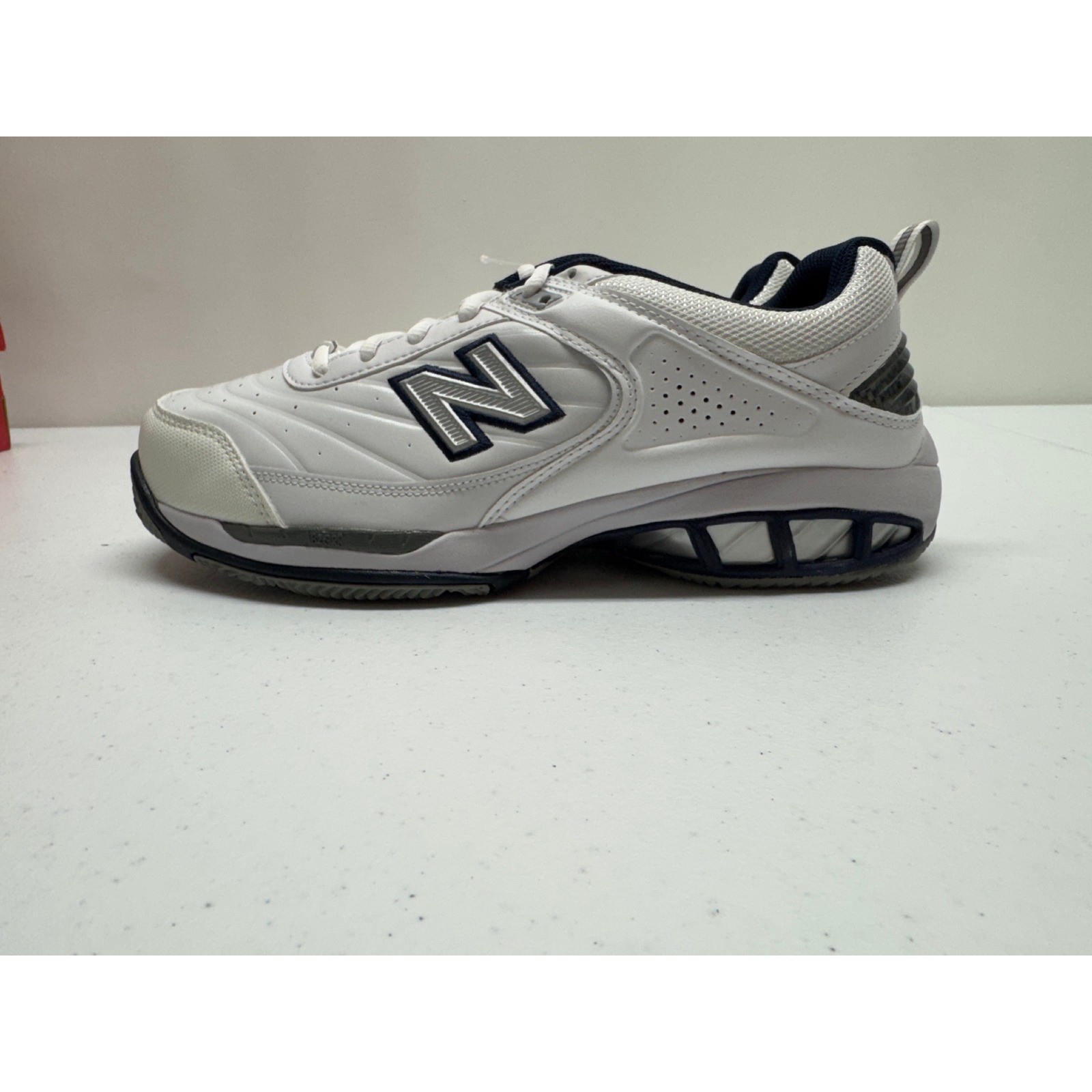 New Balance 806 Tennis Shoes Mens 8.5 White MC806W Hard Court Extra Wide 4E