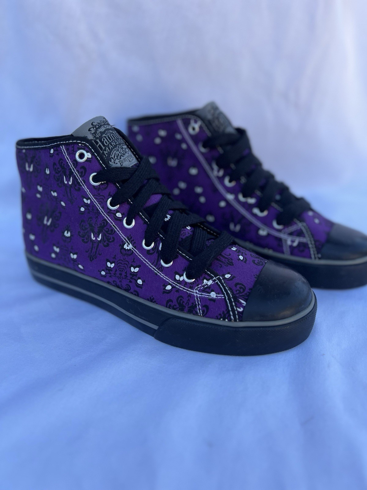 Disneyland Haunted Mansion 40th Anniversary High Top Canvas Sneakers Size 8