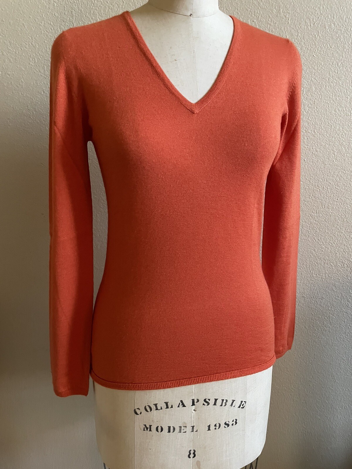 Debra C Beverly Hills Small Orange Cashmere Silk V-Neck Sweater Scotland EUC