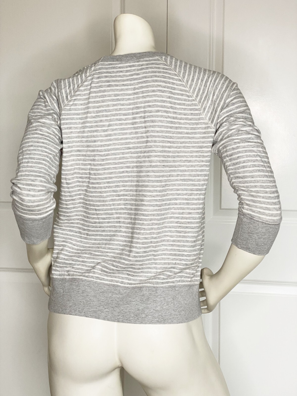 STANDARD JAMES PERSE IVORY GRAY STRIPE CREW NECK 3/4 SLEEVE PULLOVER SIZE: 2