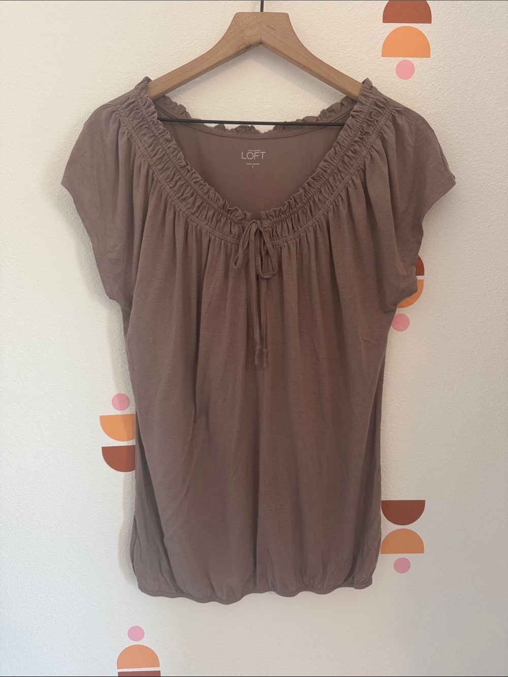 LOFT Taupe Short-Sleeve Peasant Blouse N0109