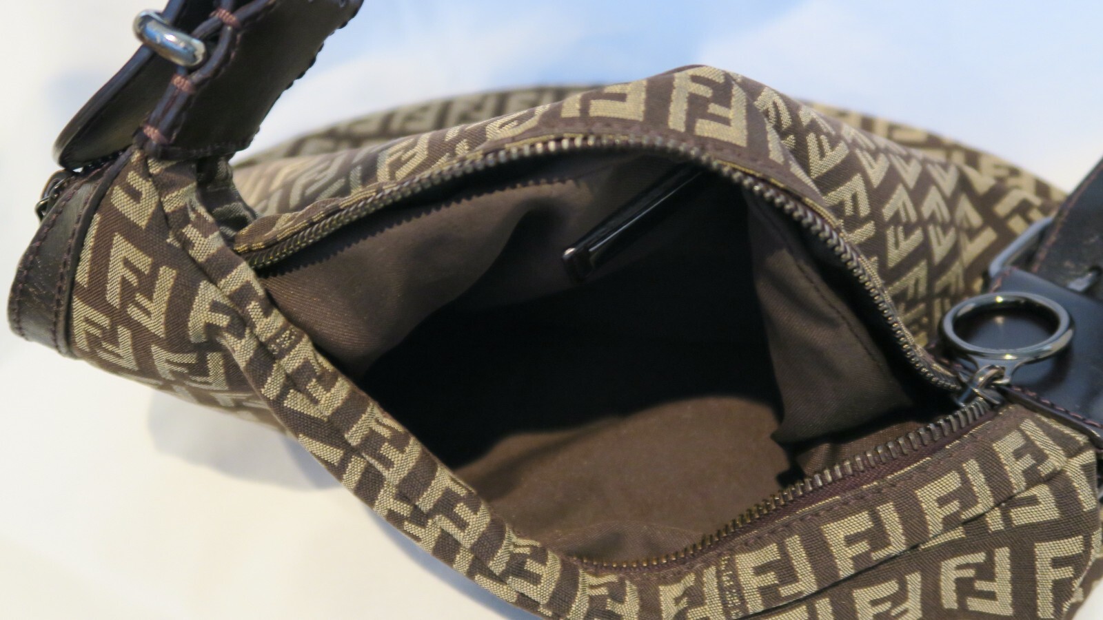 Authentic Vintage Fendi Zucca Oyster Shoulder Bag (Pre-owned)