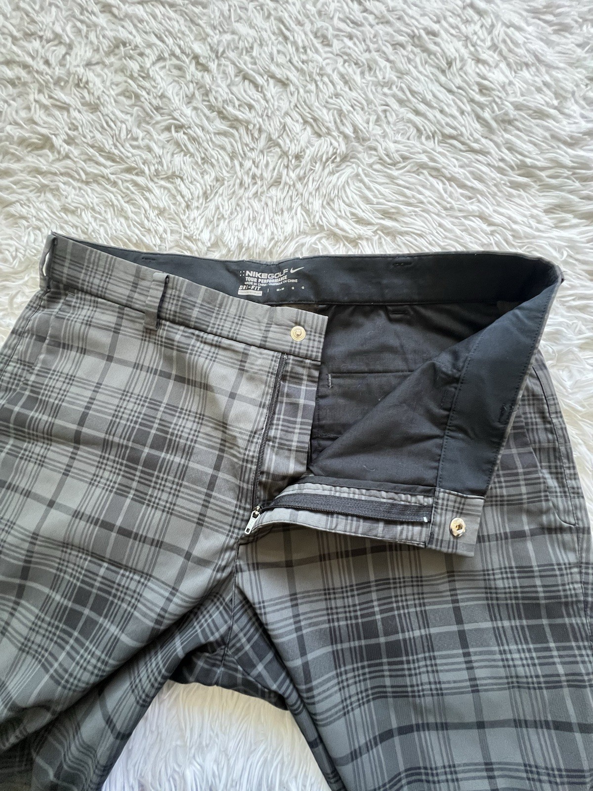 Nike Pants Mens 33×30 Gray Black Plaid Golf Tour Performance Dri-FIT Stretch