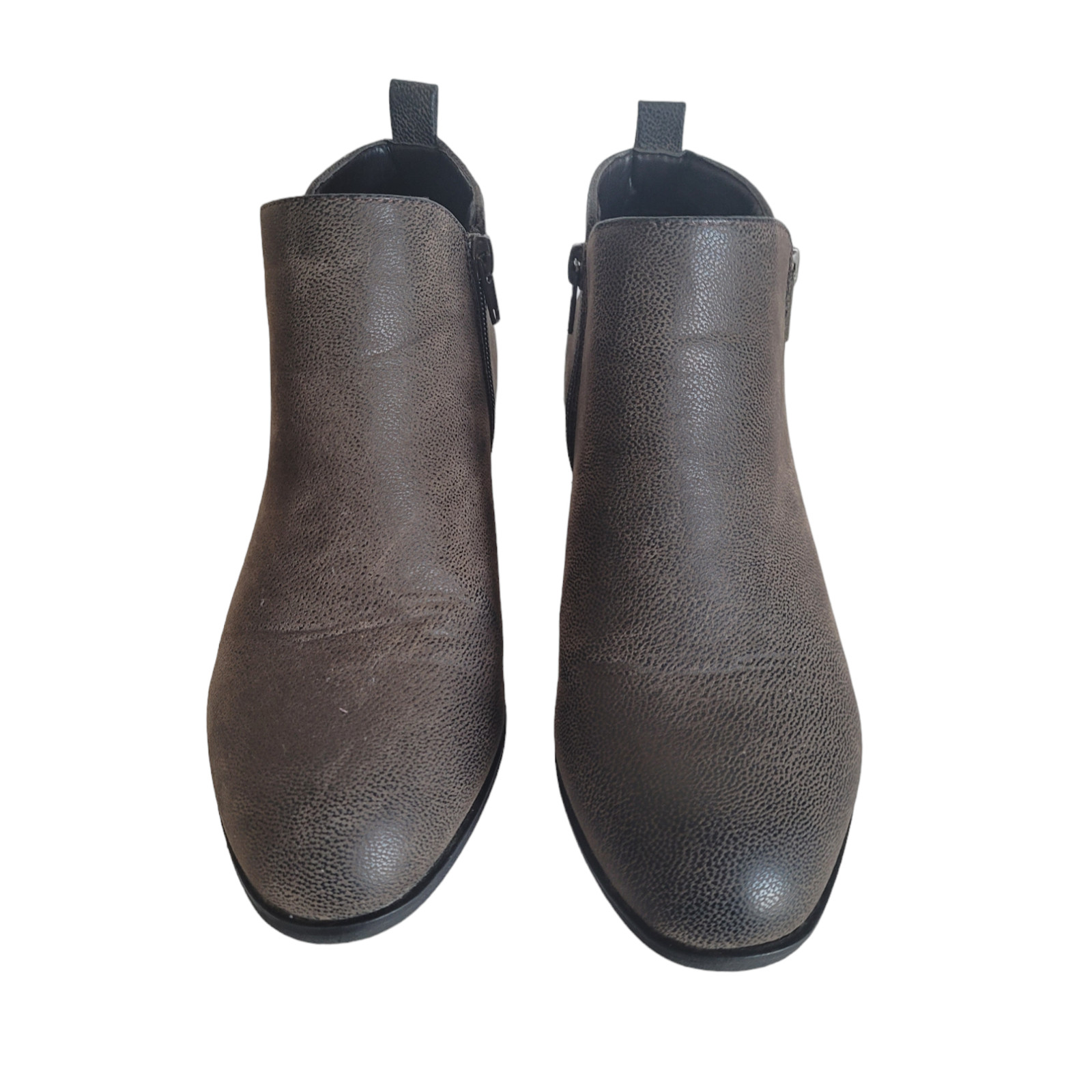 Pierre Dumas Women’s Side Zip Block Heel Grey Leather Ankle Booties Size: 7