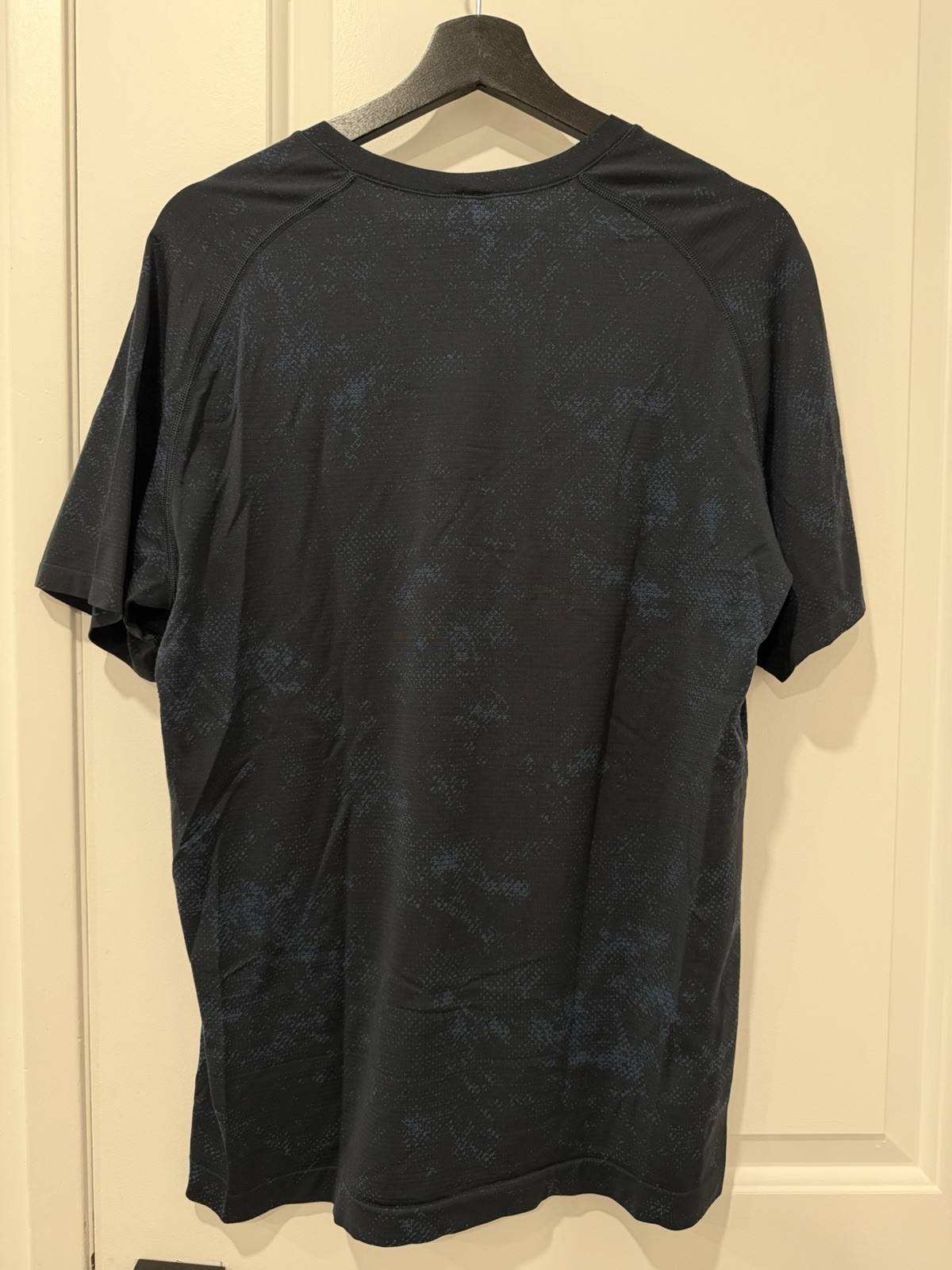 Lululemon Men’s Metal Vent Tech 2.0 Workout Shirt Gym Blue Black Large