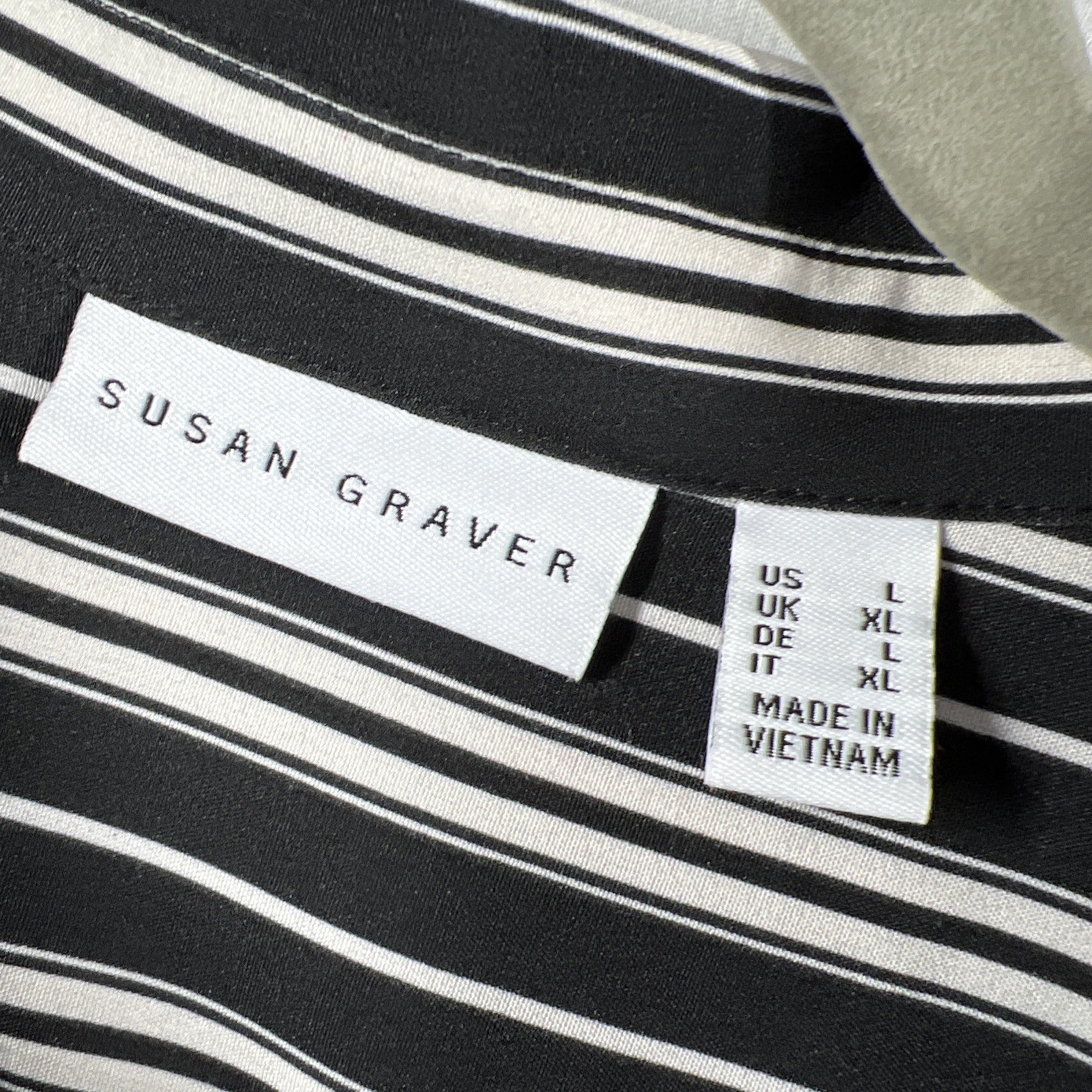 Susan Graver Blouse Tunic Size Large Black White Stripe Button Up Long Sleeves