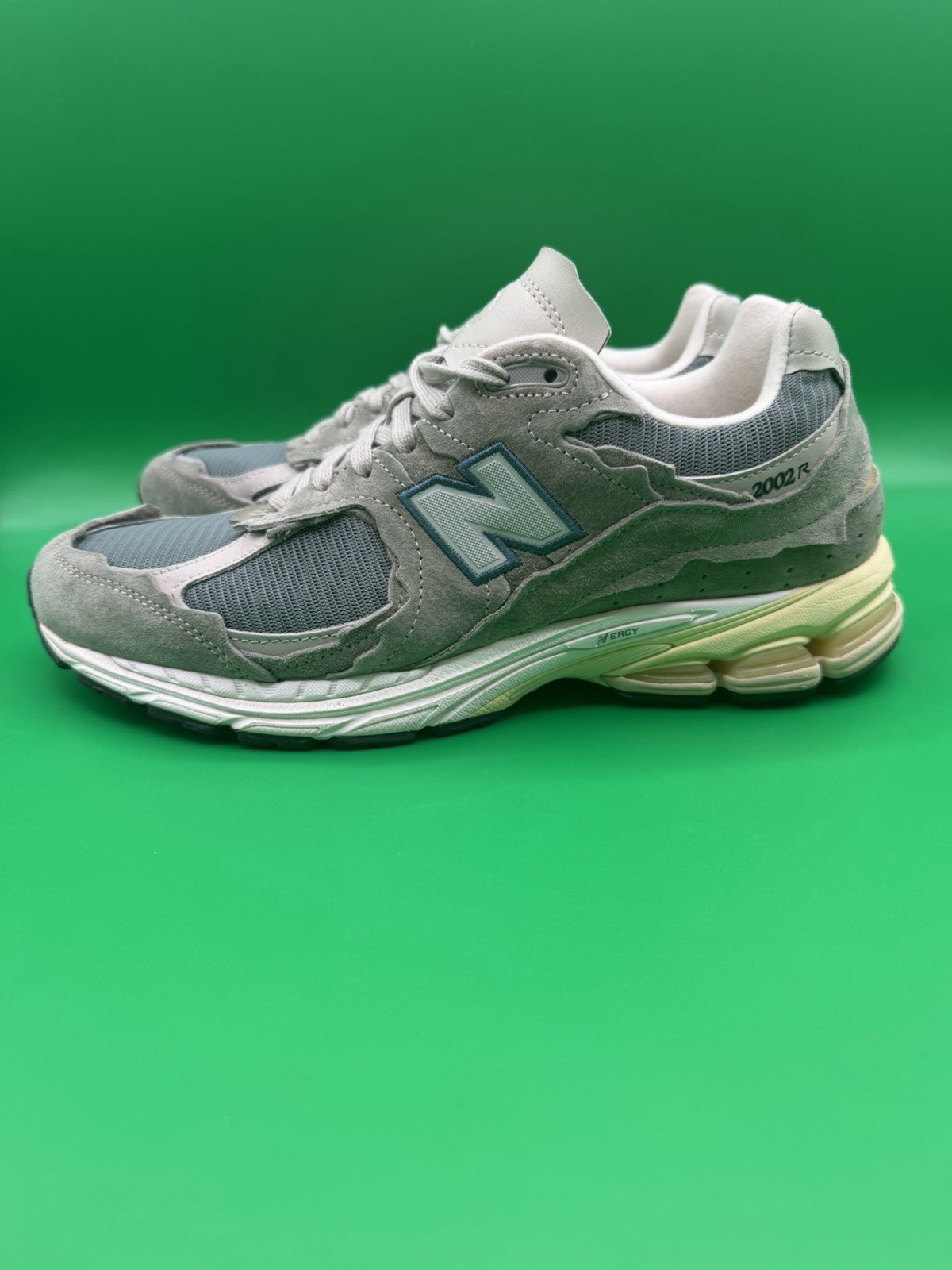 New Balance Men’s 2002R Protection Pack – Mirage Gray Shoes M2002RDD SZ 11