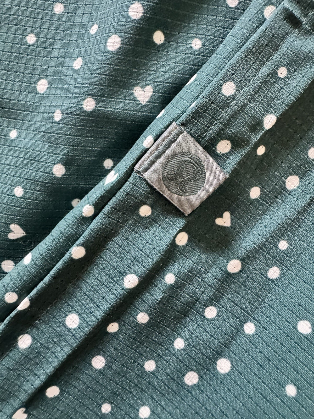 *NEW* lululemon Airing Easy Button-Up Shirt M Green/White Polka Dot Quick Dry