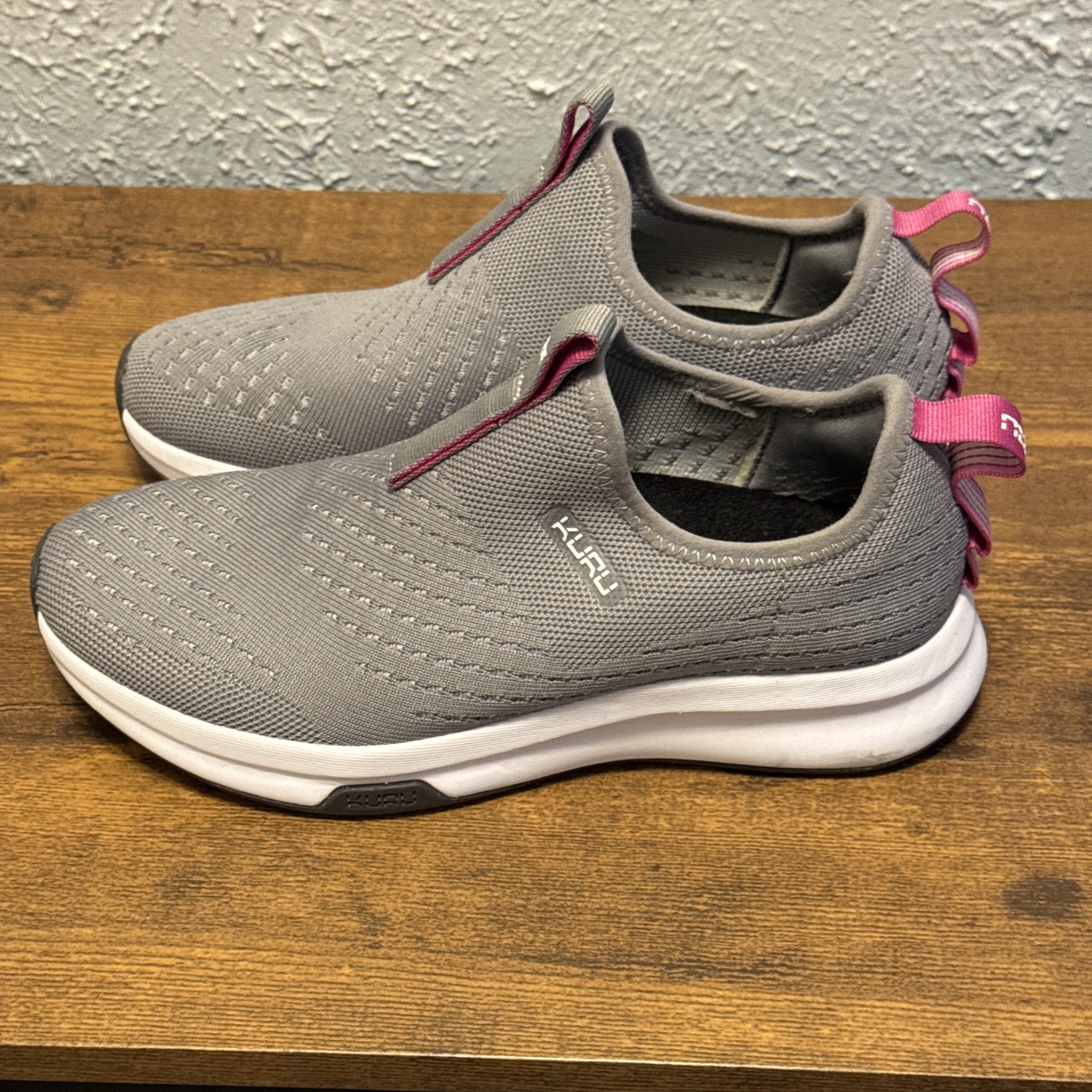 Kuru Atom Slip On 7 Gray Pink Shoes Sneakers Women’s
