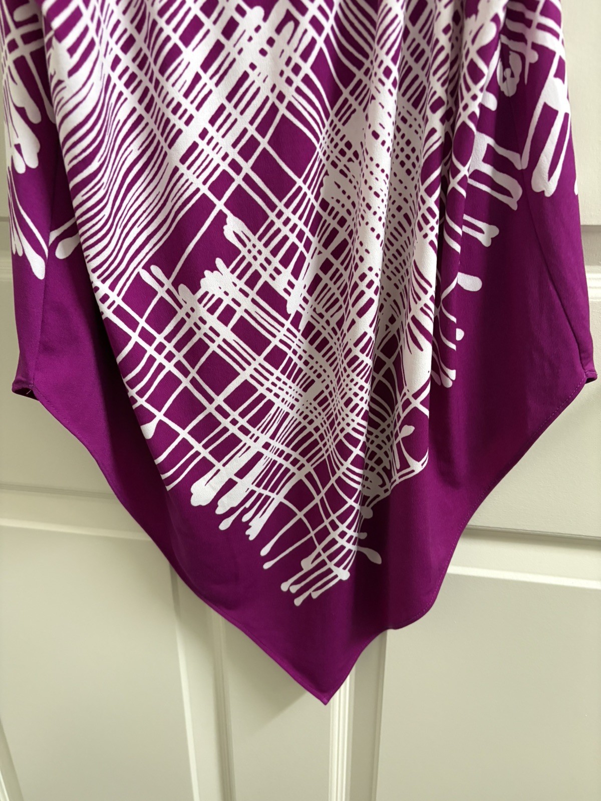 ALFANI Ring Neck Scarf Top M Printed Halter Metal Accent Asy Hem Fushcia MINT
