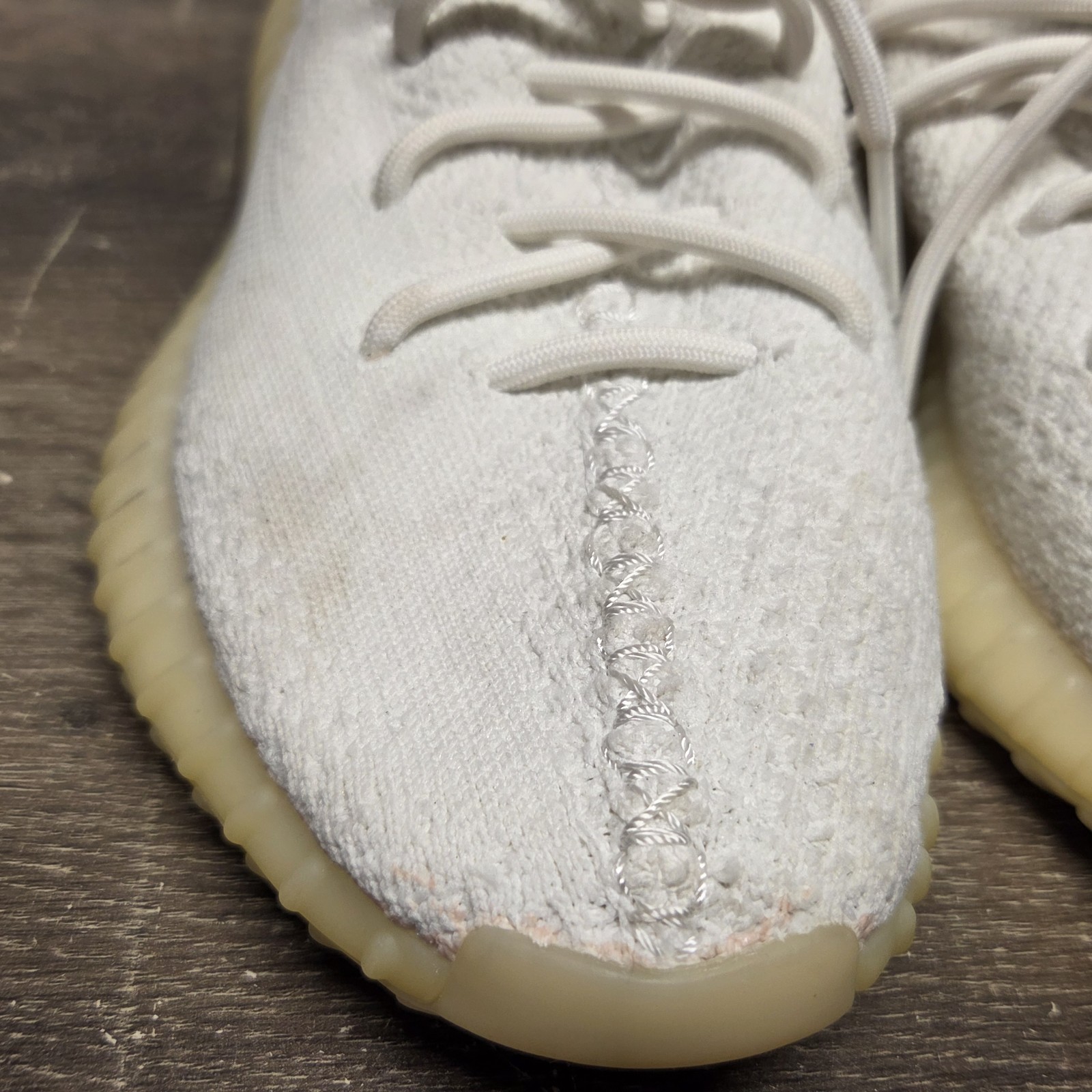 adidas Yeezy Boost 350 V2 Cream Triple White Size 7 Pre-Owned