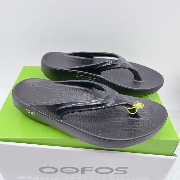 OOFOS OOlala Flip Flop Waterproof Thong Black Womens Size US 6/ EU 37