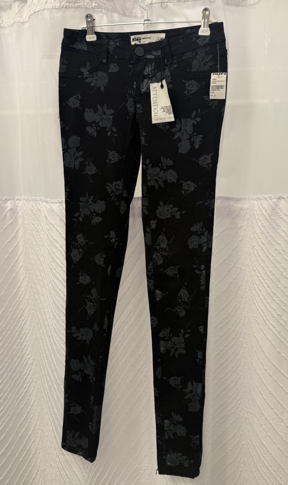 RSQ Miami Black Floral Pattern Jegging Skinny Jeans Gray Rose Print Low Rise 0R