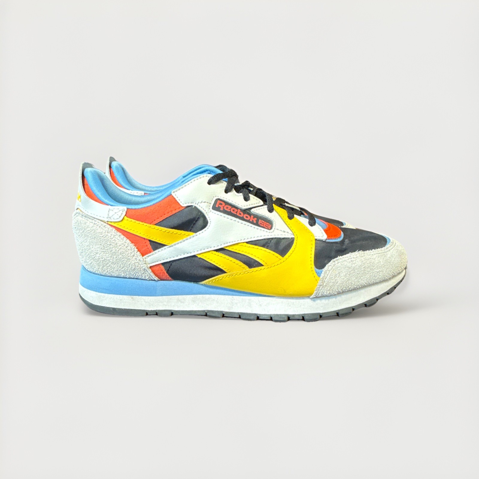 Reebok Classic Leather Men’s Low Top Lace-Up Leather Sneakers Colorblock GX2847