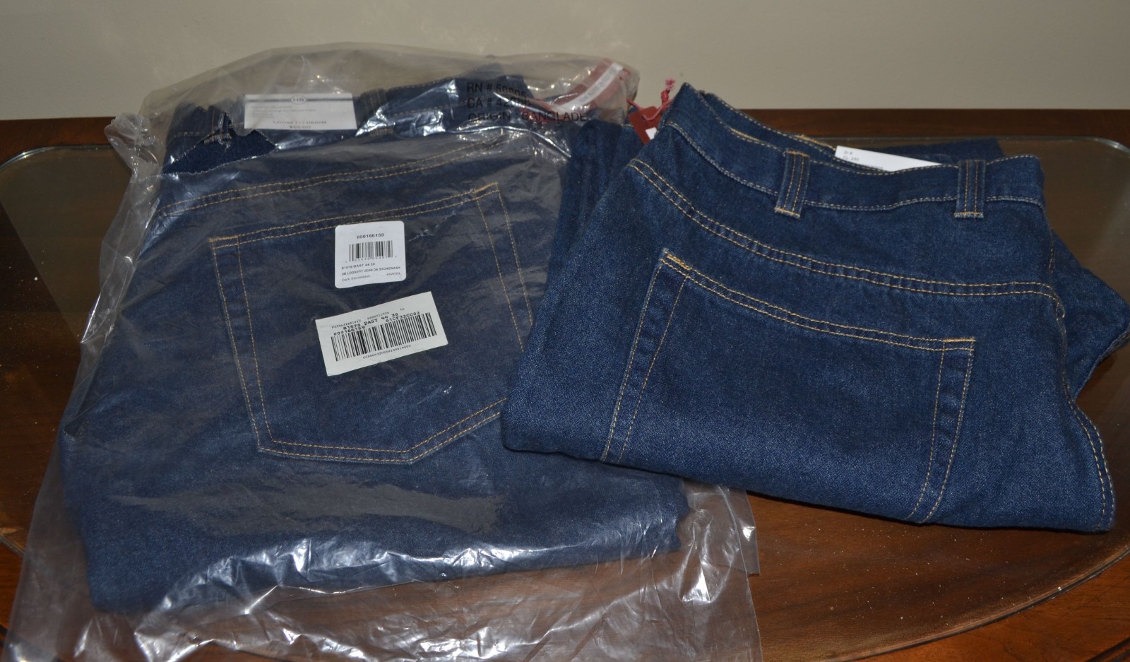NEW 2 PAIR HB Harbor Bay Men’s Jeans Dark Stonewash Loose Fit Denim 44″ x 30″