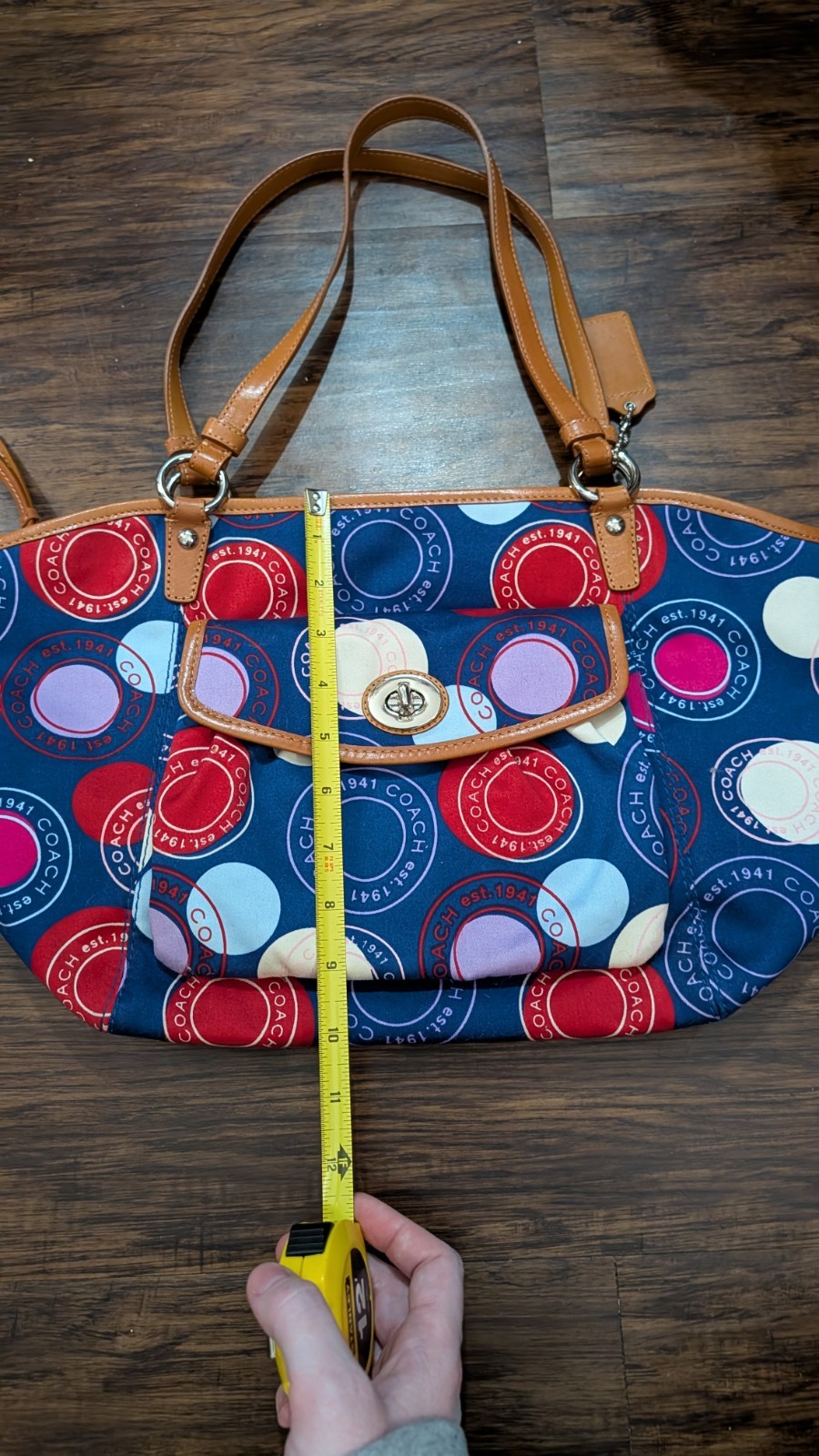 COACH Polka Dot Leah F14667 Blue White Red Shoulder Handbag Purse. Very clean