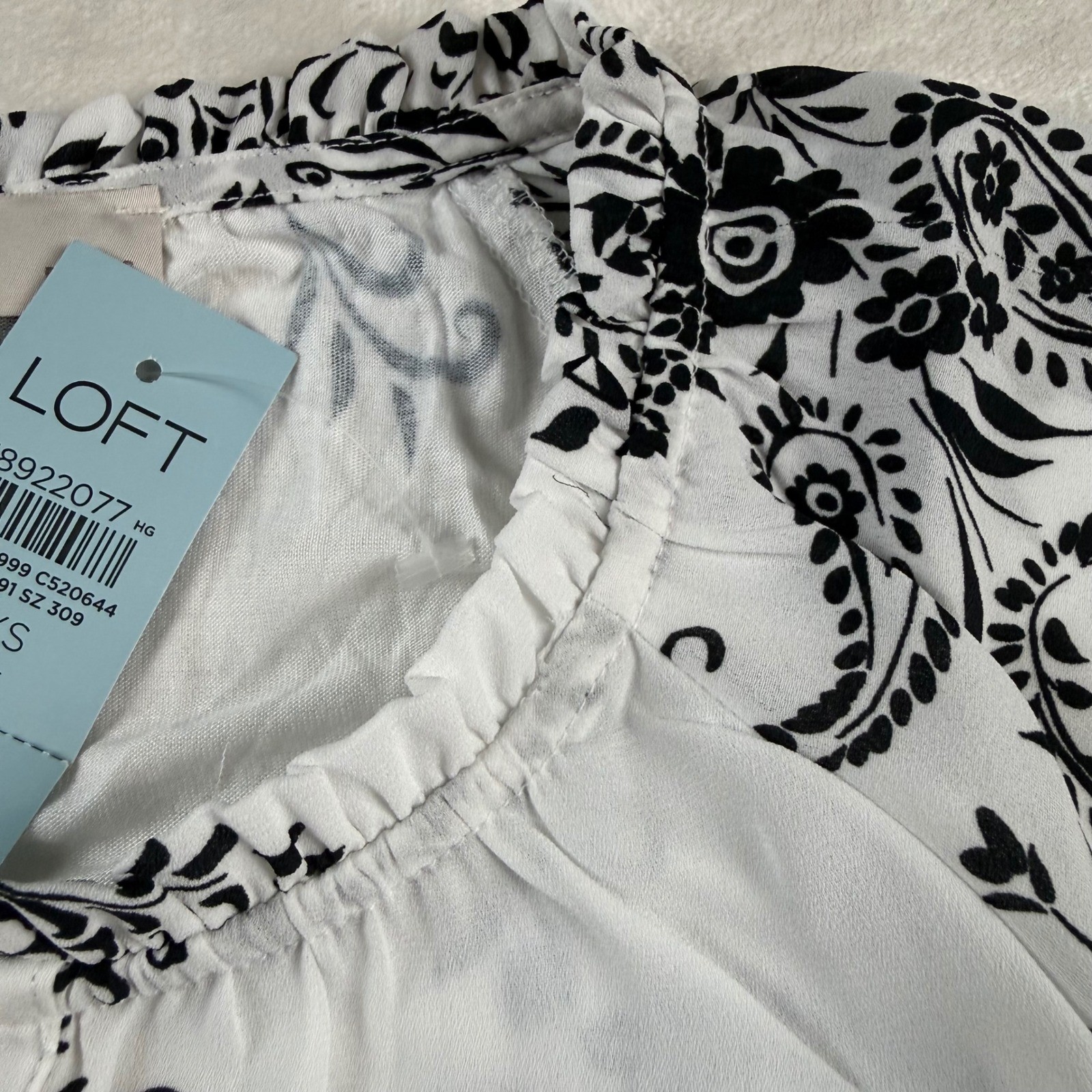 Loft Mixed Media Tie Blouse Women XXS Petite White Black Tie Neck Flutter Sleeve