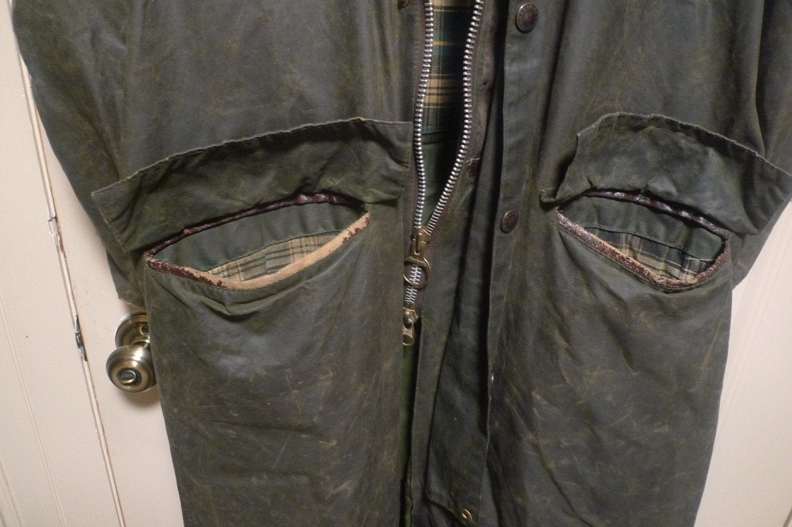 BARBOUR -A160 BURGHLEY WAX COTTON COAT – MADE@ UK – VINTAGE – SHABBY CHIC – 34
