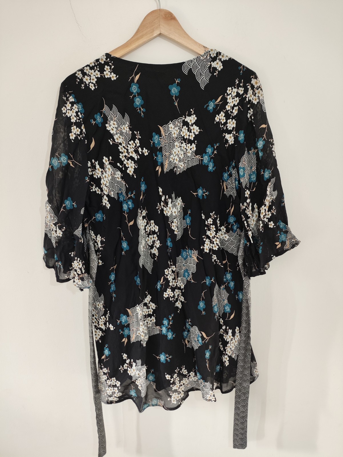 New Look Blouse Top 20 Womens Black Floral Casual Mesh Short Sleeve Vneck Summer