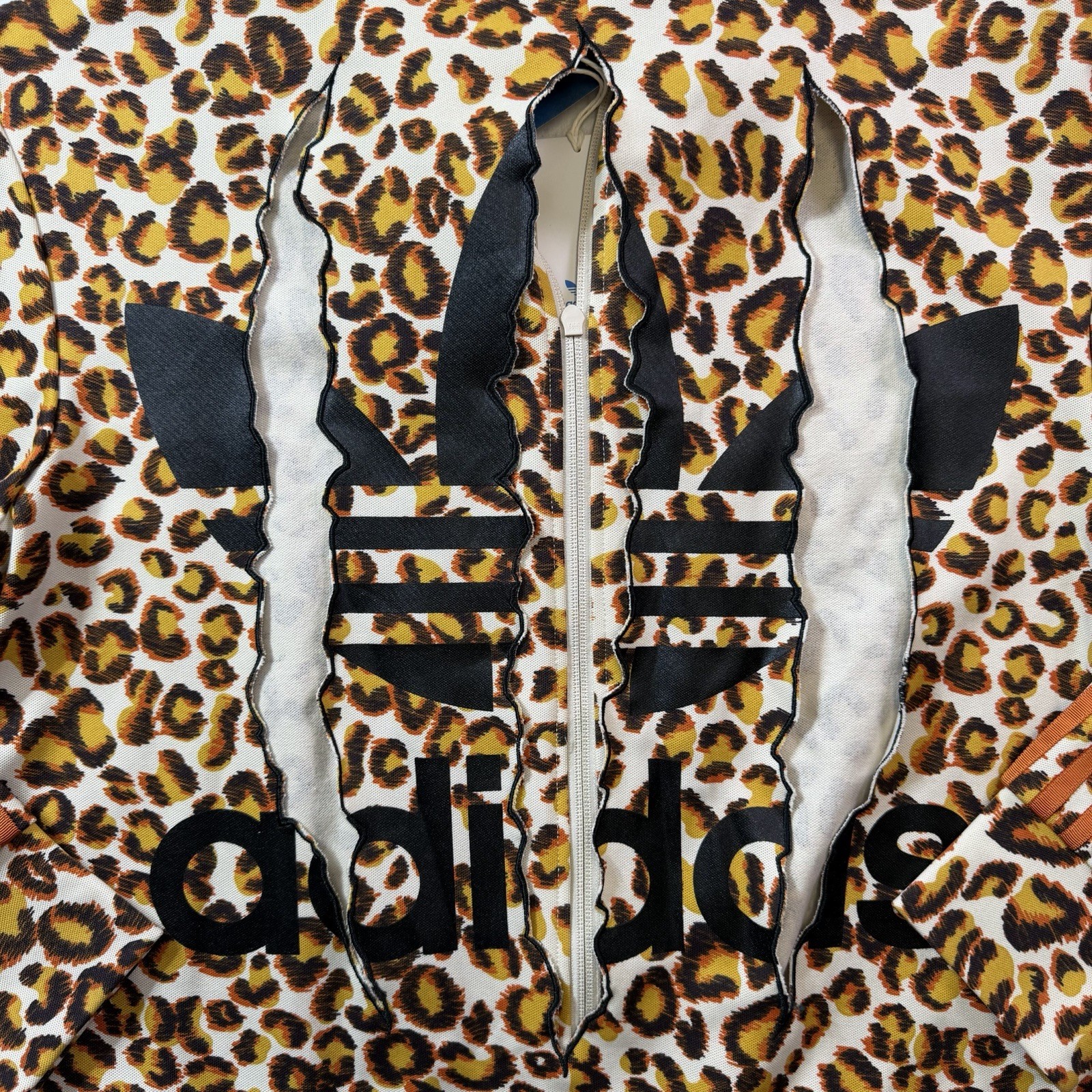 Adidas Originals Jeremy Scott Leopard Cheetah Track Top Jacket TT Trefoil Size M