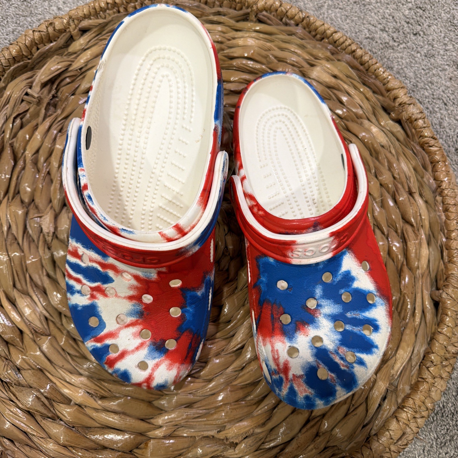 Crocs Uni-sex Blue Red White Patriotic Tie Dye Size W9 M7