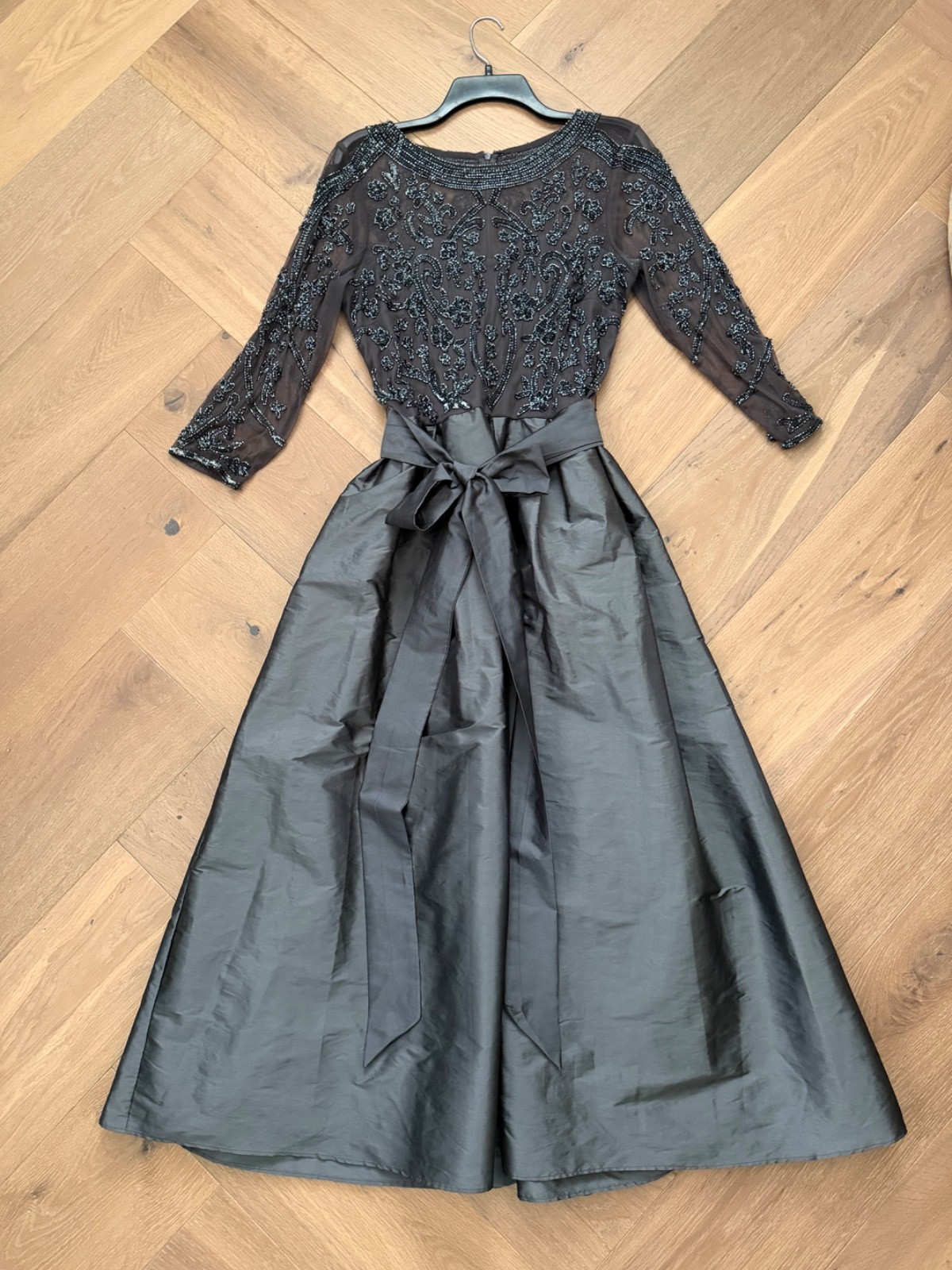 Pisarro Nights Beaded Illusion Neck Taffeta Cocktail Dress Size 14 Slate