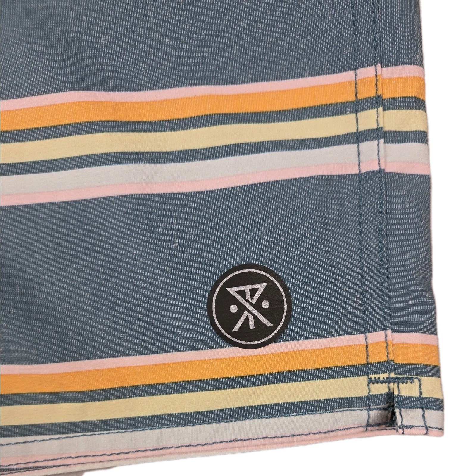 Roark Men’s Kasbah Chiller Boardshort Marine Blue Size 36