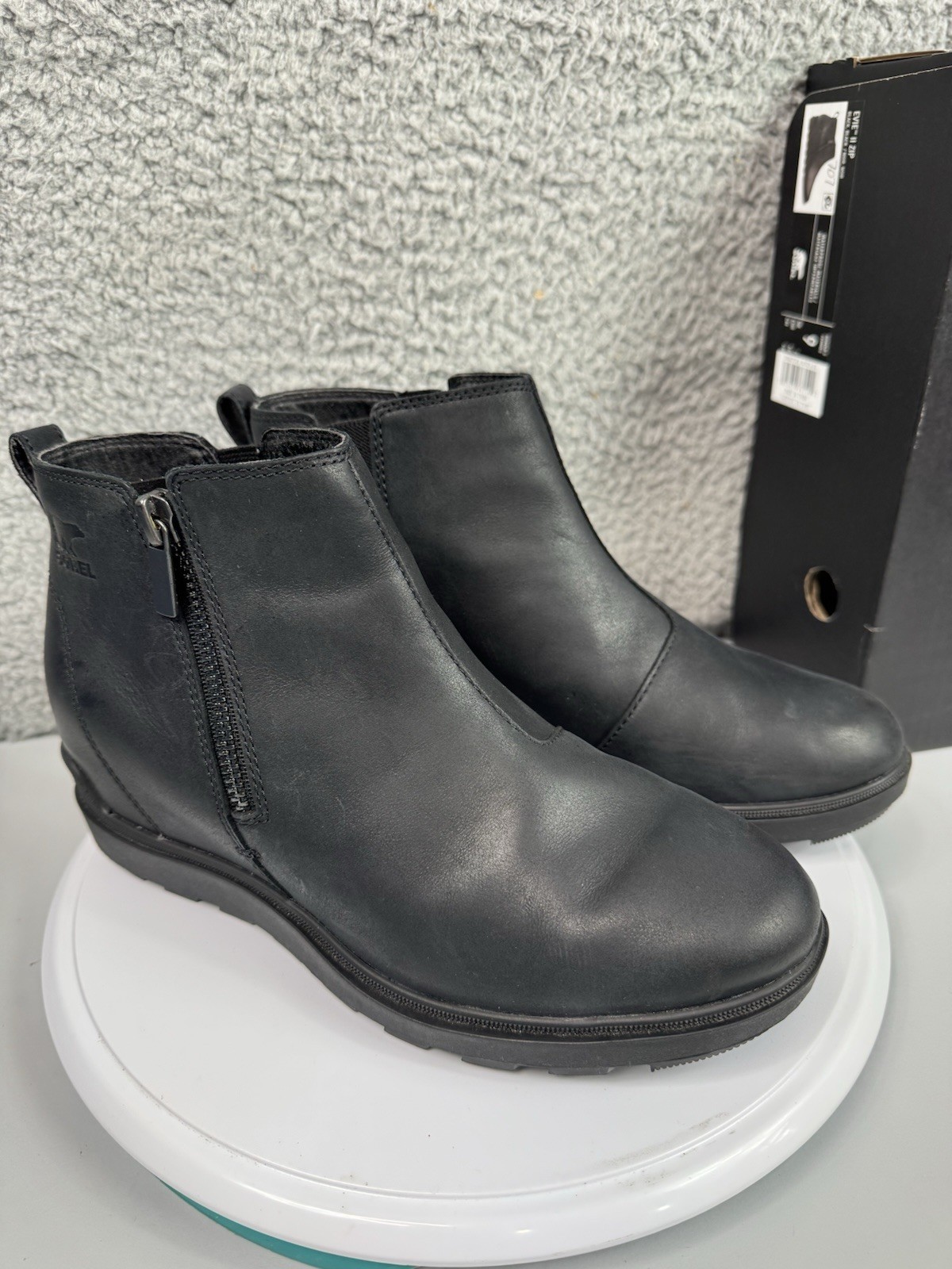 Sorel Evie II Chelsea Boots Sz 9 Noir Black Leather Side Zip Waterproof Worn 1X